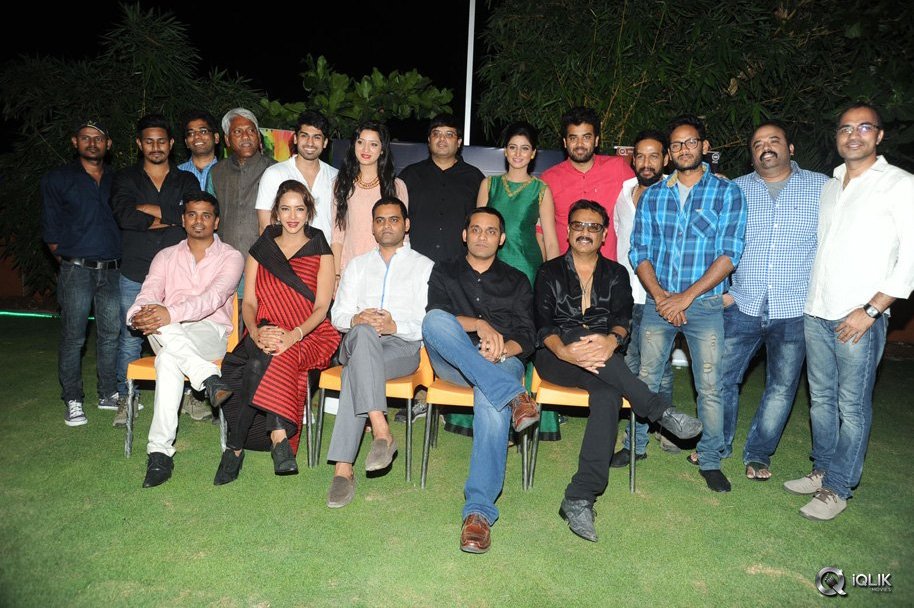 Chandamama-Kathalu-Movie-Team-Celebrating-National-Award